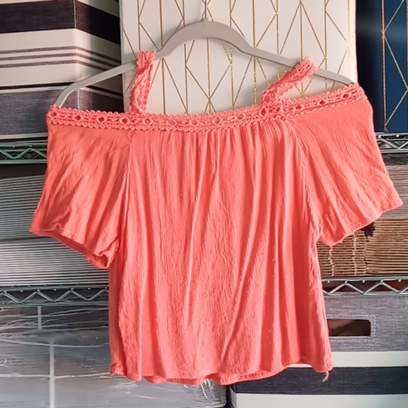 Girls off shoulder top size Medium - Picture 2 of 2